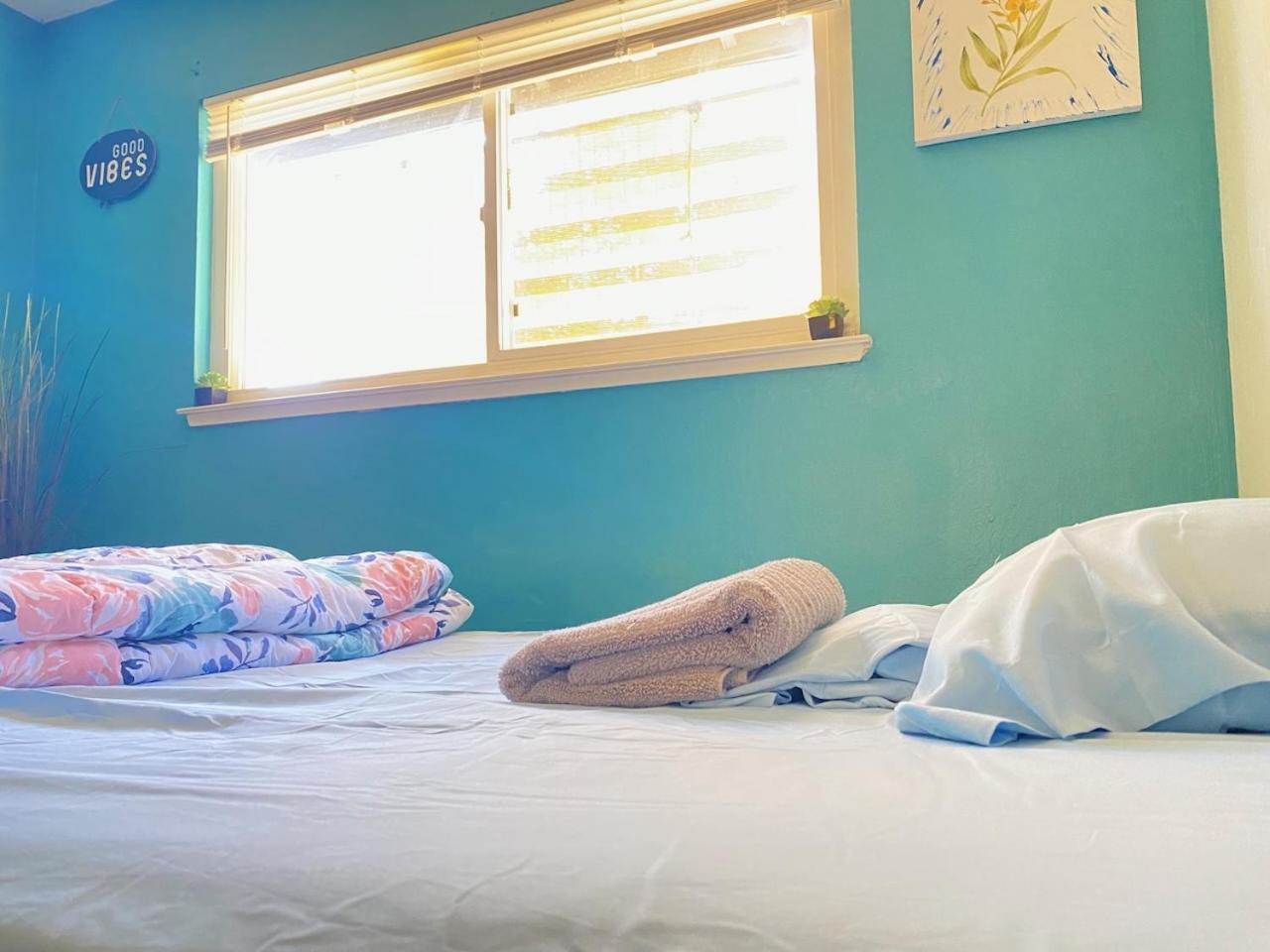 Whole Family - Rosemont Hostel Sacramento Ngoại thất bức ảnh