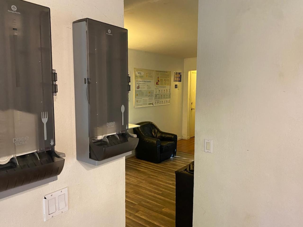 Whole Family - Rosemont Hostel Sacramento Ngoại thất bức ảnh